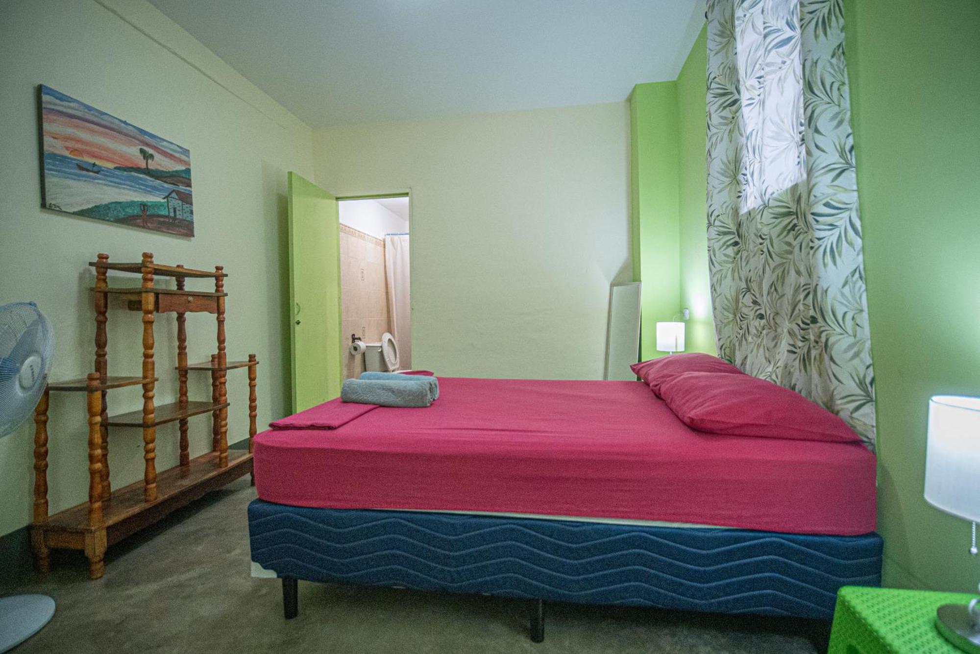 Hostal Mochilas Granada Ngoại thất bức ảnh