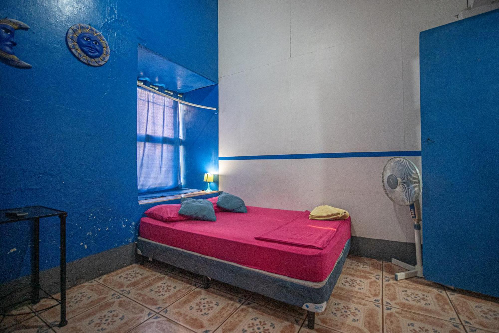 Hostal Mochilas Granada Phòng bức ảnh